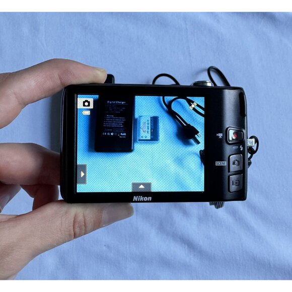 Nikon COOLPIX S3100 Digital Camera Purple 14.0MP 5x zoom - Picture 3 of 3